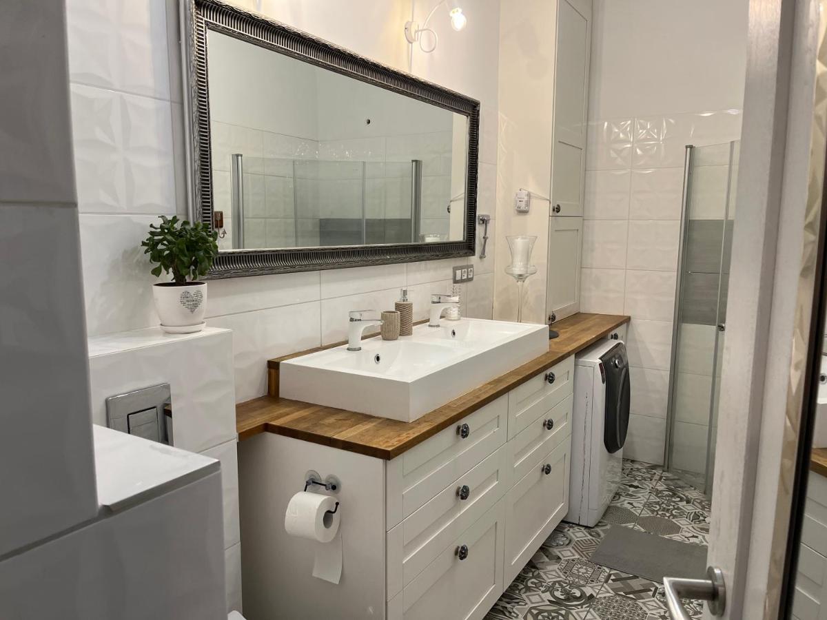 Apartamento Apartament Przy Ratuszu Barczewo Exterior foto